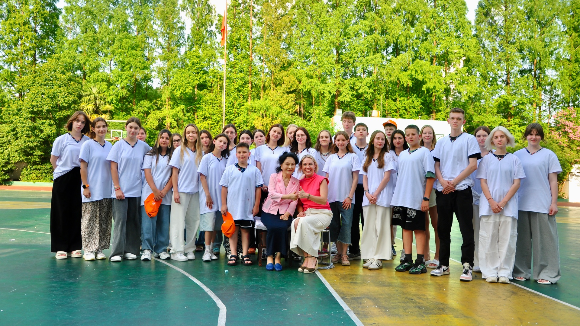 俄罗斯学子交流活动 — 以心架桥共育桃李